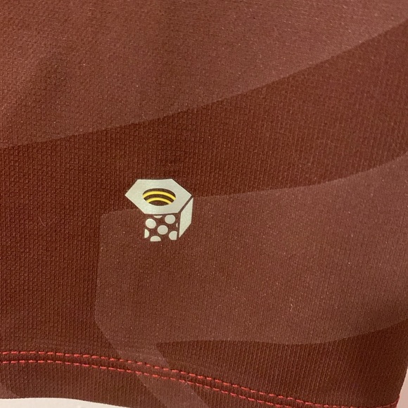 Mountain hardware t-shirt - Picture 3 of 5